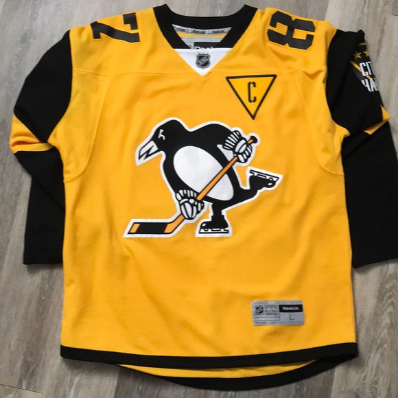 penguins stadium series shirt